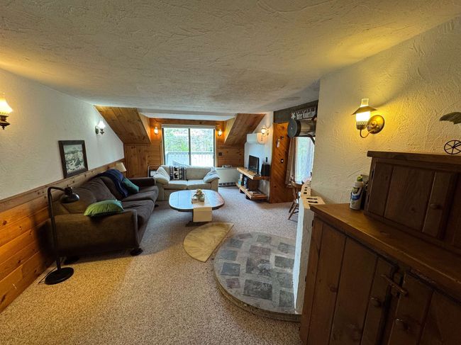 C - 301C Vt Route 100, Condo with 3 bedrooms, 3 bathrooms and null parking in West Dover VT | Image 5