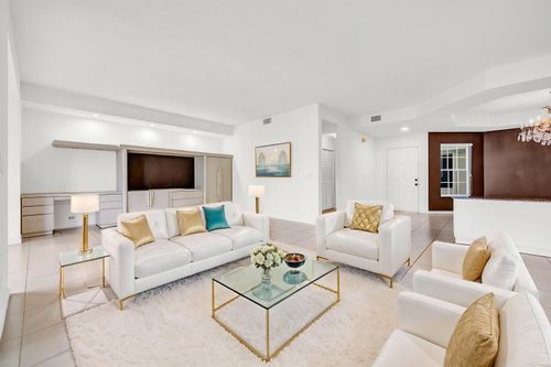 1-11571 Briarwood Cir, Boynton Beach, FL, 33437-1932 | Card Image