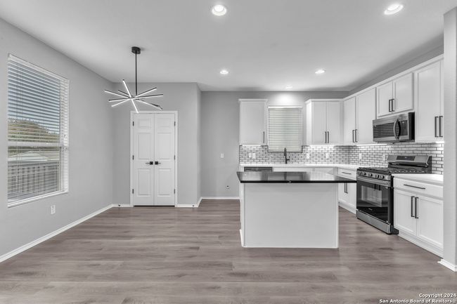 12851 Limestone Way, House other with 4 bedrooms, 3 bathrooms and null parking in San Antonio TX | Image 31