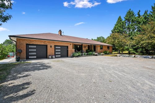 226 Clitheroe Rd, Grafton, ON, K0K2G0 | Card Image