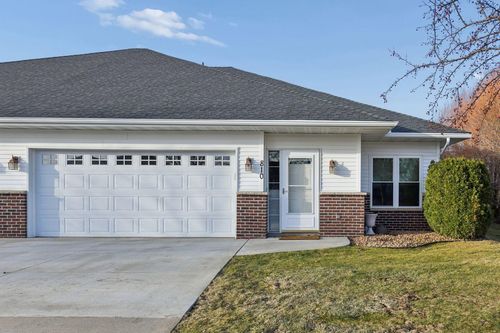 810 2nd St Nw, New Prague, MN, 56071-1149 | Card Image