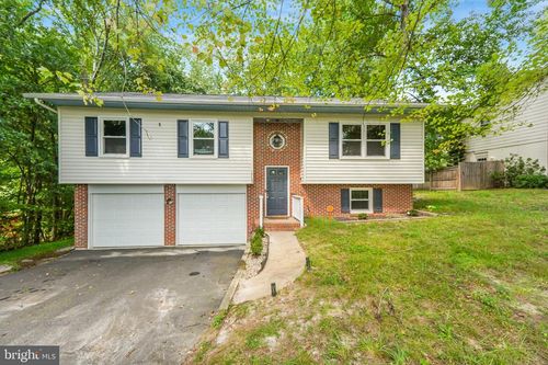 1703 Sherwood Dr, FREDERICKSBURG, VA, 22405-2218 | Card Image
