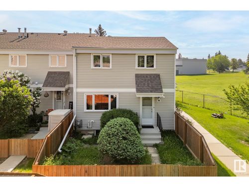 9E Castle Terr Nw, Edmonton, AB, T5X2E6 | Card Image