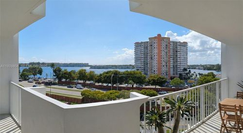 708w-1200 Ne Miami Gardens Dr, Miami, FL, 33179-4713 | Card Image
