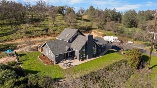 4383 Hillvale Dr, Valley Springs, CA, 95252-8823 | Card Image