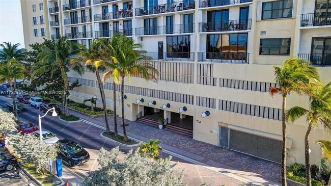 APT-907 - 322 Buchanan St, Condo with 2 bedrooms, 2 bathrooms and null parking in Hollywood FL | Image 37