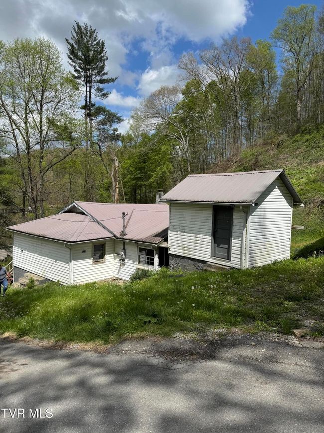 11590 Cedar Rd, House other with 3 bedrooms, 1 bathrooms and null parking in Pound VA | Image 14