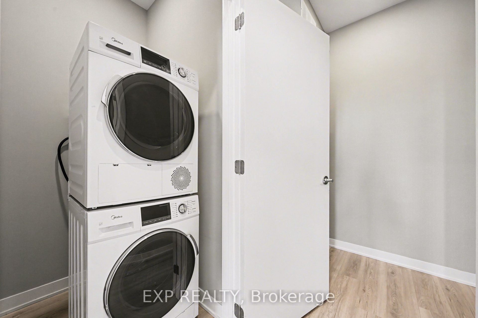 Residential Lease in Orleans - Cumberland and Area 5
