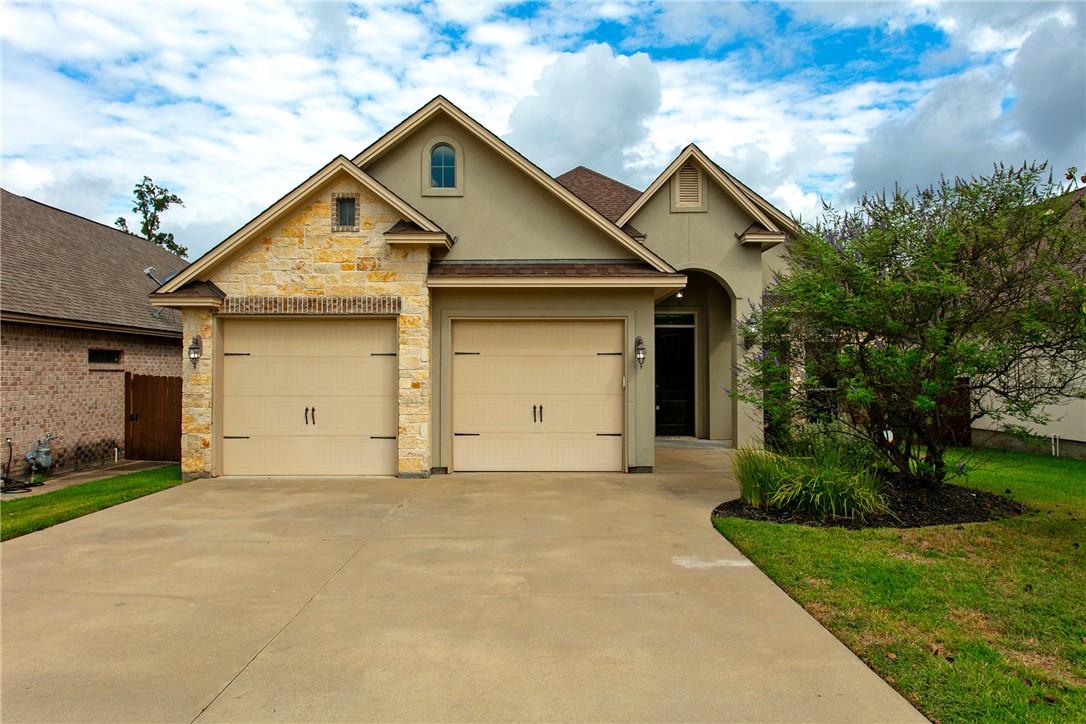 Rock Bend Dr, College Station, TX 77845