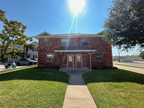 b-300 Ash St, College Station, TX, 77840-1902 | Card Image