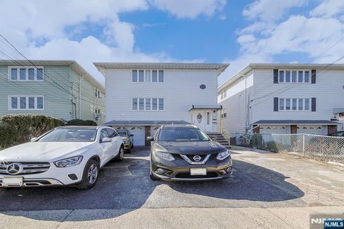 314 Garibaldi Ave, Lodi, NJ, 07644-3706 | Card Image