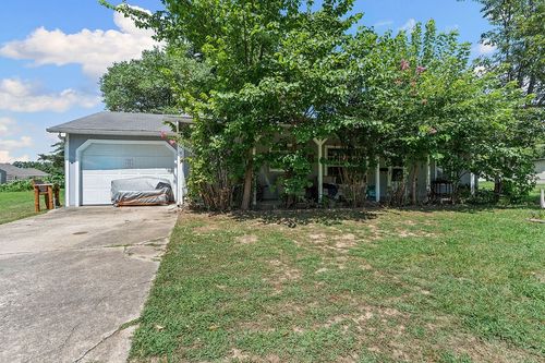 595 S Curtis Ave, Pea Ridge, AR, 72751-3602 | Card Image