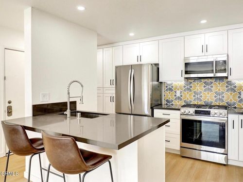 j-3665 S Bear St, Santa Ana, CA, 92704 | Card Image