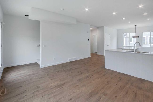 212 - 669 Savanna Blvd Ne, Home with 3 bedrooms, 2 bathrooms and 2 parking in Calgary AB | Image 14