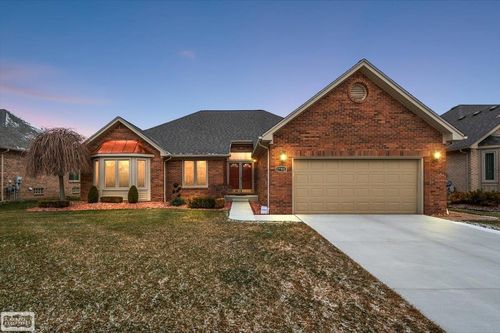 17331 Lorraine Dr, Macomb, MI, 48044-5549 | Card Image