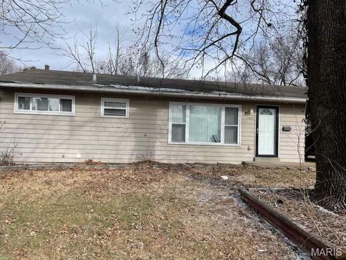 1601 Lakemoor Dr, Saint Louis, MO, 63136-2021 | Card Image
