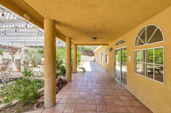 Outdoor Patio | Image 32
