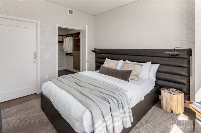 Licensed photo from prior model #2704 | Image 13