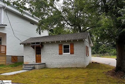 2 Brush Street, Greenville, SC, 29607-2808 | Card Image