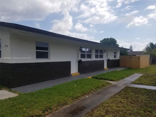 4-304 Nw 5th Ter, Hallandale Beach, FL, 33009-3254 | Card Image