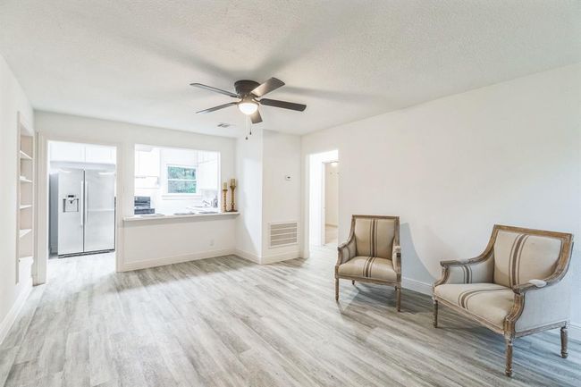 505 Winding Way St, House other with 3 bedrooms, 2 bathrooms and null parking in Lake Jackson TX | Image 9