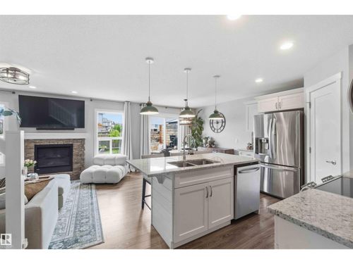 125 Summerstone Lane, Sherwood Park, AB, T8H0Y4 | Card Image