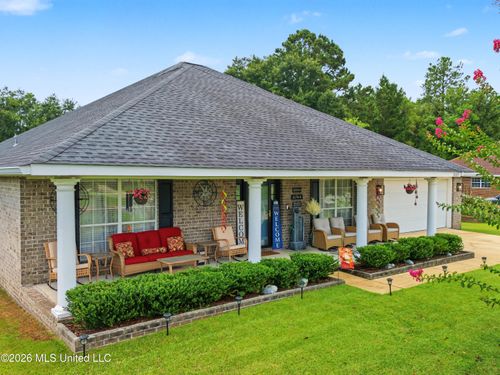 10185 Lake Forest Dr, Vancleave, MS, 39565-2010 | Card Image