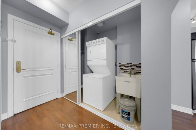 1003 - 9245 Jane St, Condo with 2 bedrooms, 2 bathrooms and null parking in Vaughan ON | Image 25