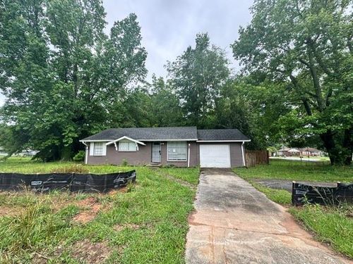 266 Valley Hill Rd Se, Riverdale, GA, 30274-3743 | Card Image