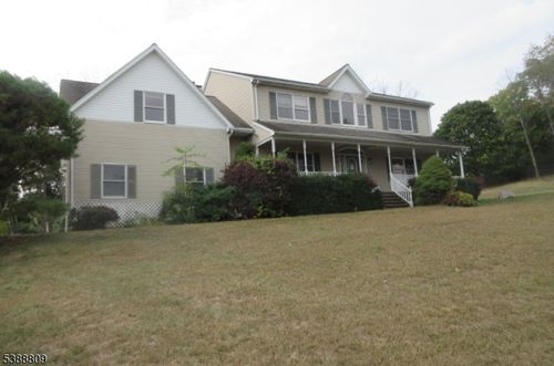 5 Babbitt Ct, Newton, NJ, 07860-1559 | Card Image