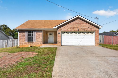 415 Faulkner Dr, Clarksville, TN, 37042-1337 | Card Image