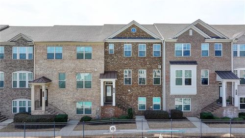 656 Sunset Park Dr, Suwanee, GA, 30024-5525 | Card Image