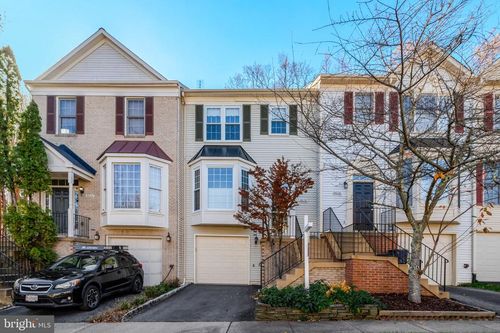 9678 Dutchman Dr, LORTON, VA, 22079-2130 | Card Image