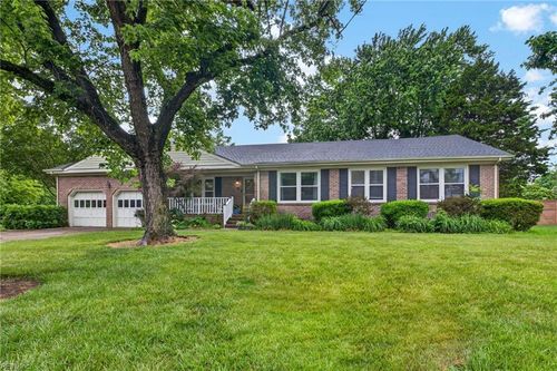 801 Adrian Dr, Virginia Beach, VA, 23452-3901 | Card Image