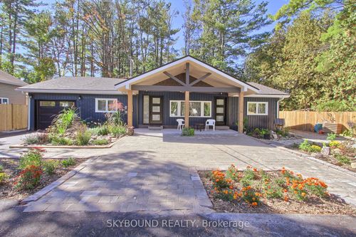 2388 25th Side Rd, Innisfil, ON, L9S2G2 | Card Image