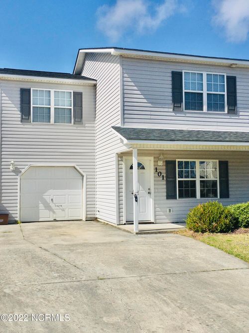 101 E Coopers Ct, Hubert, NC, 28539-3666 | Card Image