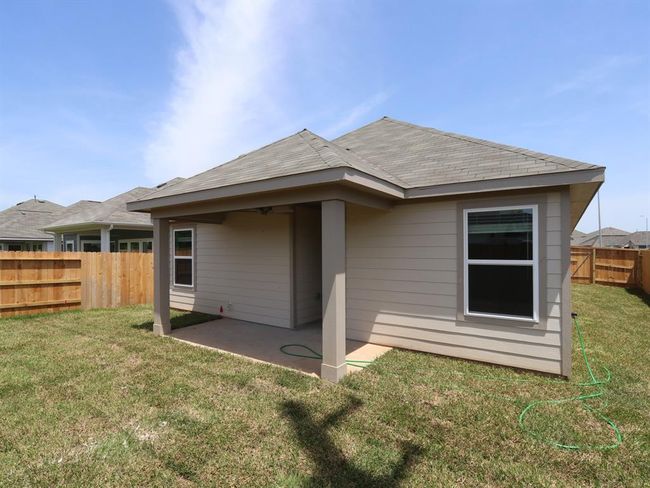 31911 Splendor Dr, House other with 4 bedrooms, 2 bathrooms and 2 parking in Fulshear TX | Image 22