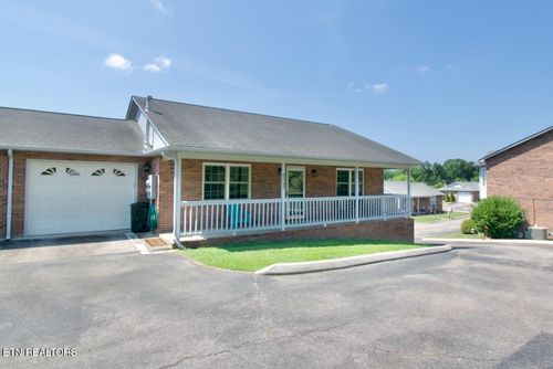 2347 Governors Ct, Maryville, TN, 37801-8367 | Card Image