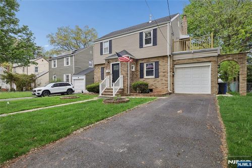 97 Jasper Ave, Teaneck, NJ, 07666-3816 | Card Image