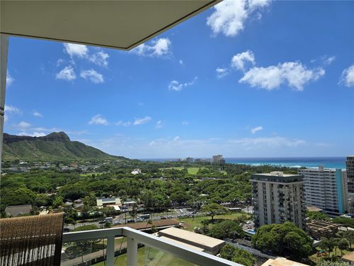 2004-2600 Pualani Way, Honolulu, HI, 96815-2700 | Card Image