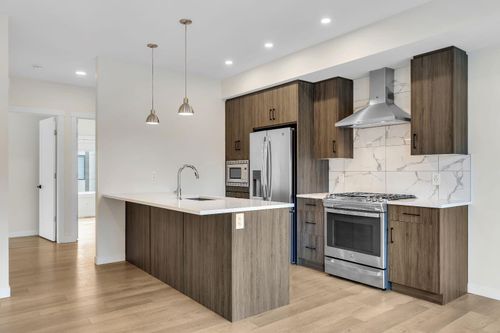 514 Greenbriar Common Nw, Calgary, AB, T3B6J3 | Card Image