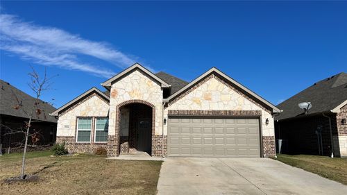 906 Tippit Ln, Greenville, TX, 75402-2838 | Card Image