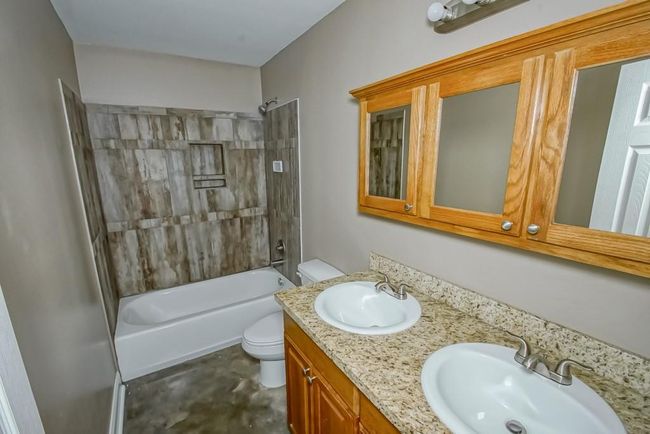 540 S 1 St St, Home with 12 bedrooms, 8 bathrooms and null parking in Ponchatoula LA | Image 17
