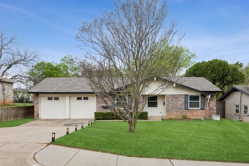 1315 Aransas Dr, Euless, TX, 76039-2644 | Card Image