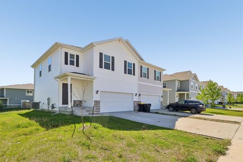 289 Nw Charlestown Ln, Waukee, IA, 50263-6902 | Card Image