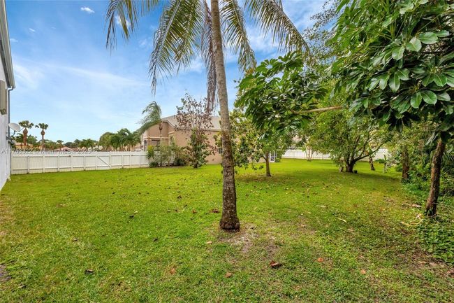 251 Saratoga Blvd E, House other with 4 bedrooms, 3 bathrooms and null parking in Royal Palm Beach FL | Image 40