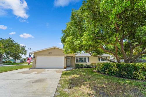 3300 62nd Street N, St Petersburg, FL, 33710 | Card Image