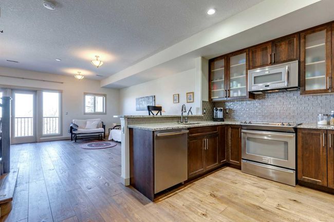 75 Cougar Ridge Landing Sw, Home with 3 bedrooms, 2 bathrooms and 2 parking in Calgary AB | Image 10