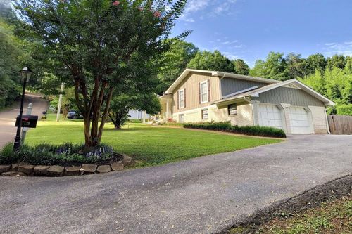 7739 Ridge Bay Dr, Hixson, TN, 37343-1864 | Card Image