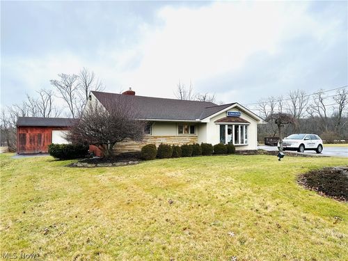 998 Tibbetts Wick Rd, Girard, OH, 44420-1139 | Card Image